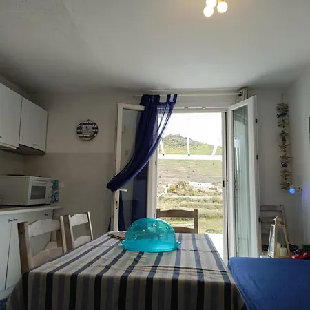Sea Nest Paros House بيت للعطل بوسي لِفاذي